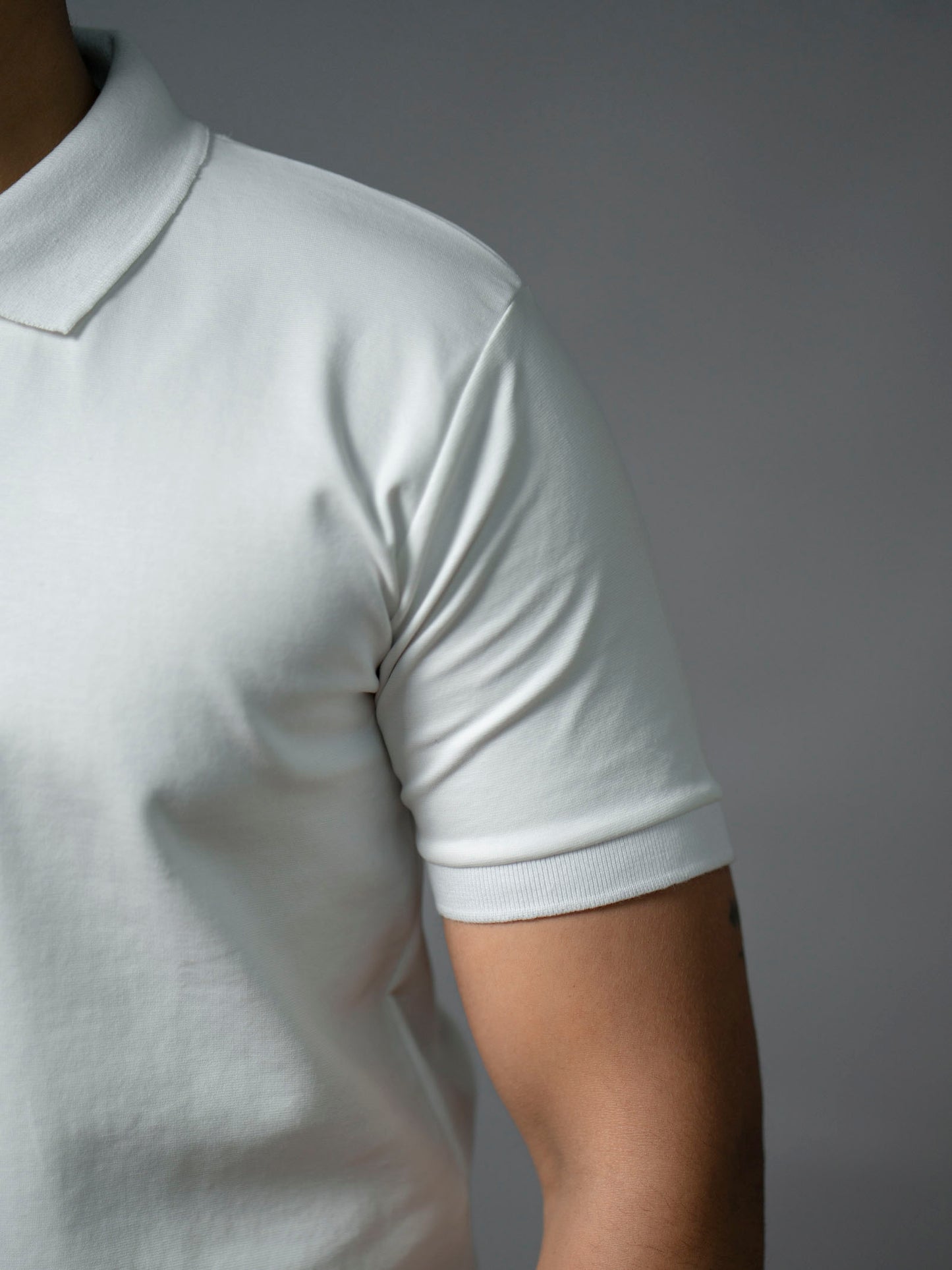 Cloud white Signature Polo - The No Name Club
